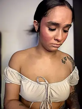 Isabella-Teen