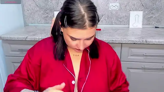 NikkiSummer webcam