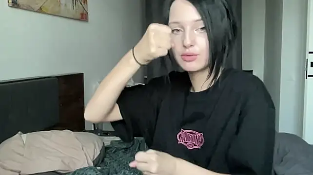 AlisonMilles webcam