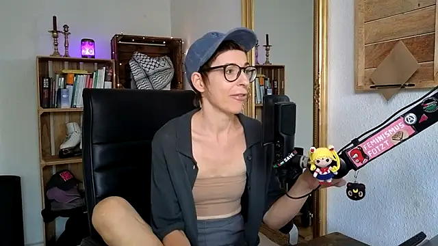 antifistin (F milf) - Nutze das Trinkgeldmenü und genieße :P