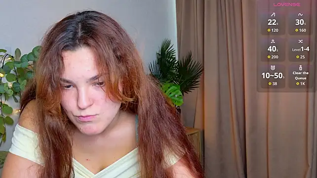 LeyaaStarr