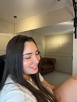 ava_blue live cam on StripChat