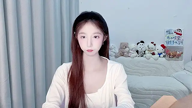 lucky-tt live cam on StripChat