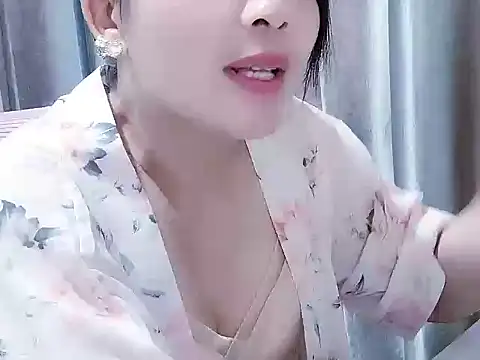 Xiaoxiao-8888 live cam on StripChat