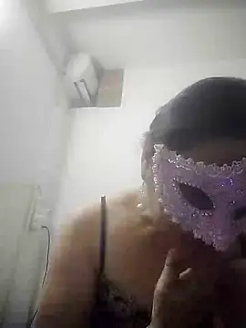 luupnn live cam on StripChat
