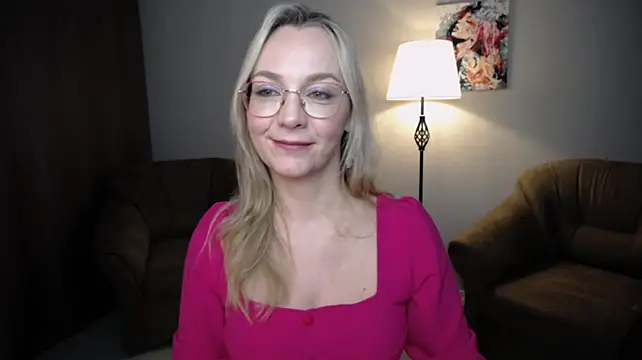 Ava_Elior webcam