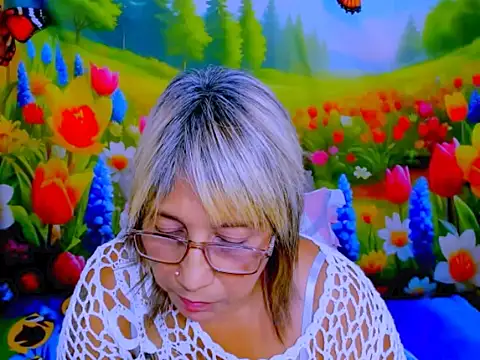 indianroxy webcam