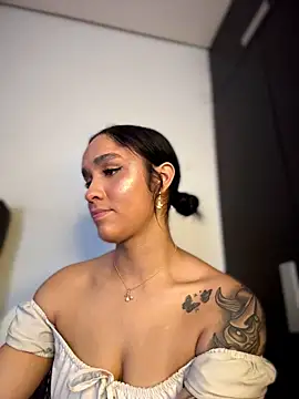 Isabella-Teen webcam