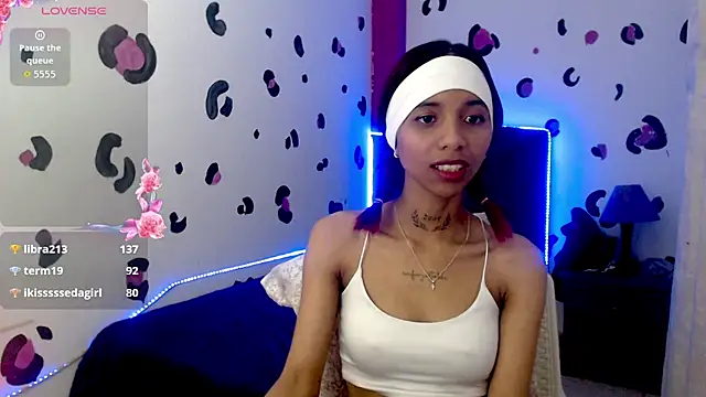 ivory_aiko 🔔 live naked cam