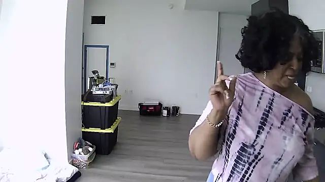 MSweetLindaParks webcam