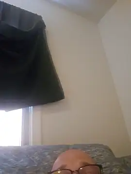 uncutexcon