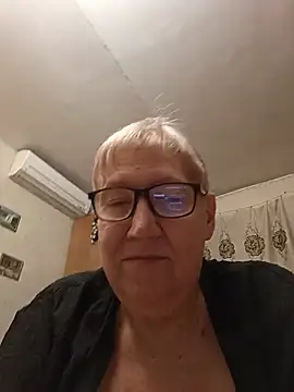 Molli1408 live cam preview
