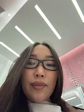 trytomakememoam webcam