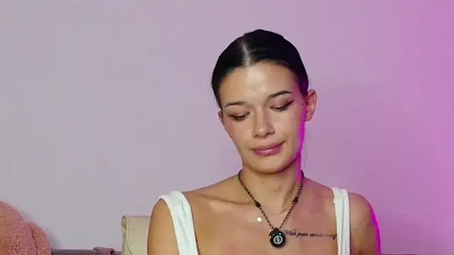 Eva_Millar webcam