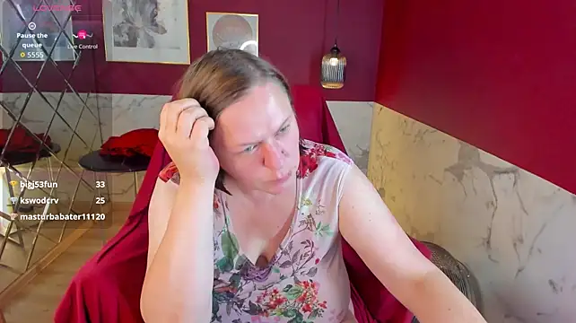 KellyPerfection webcam