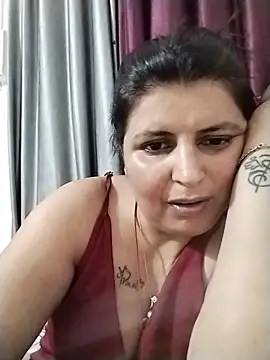 Jann_Riya333 live cam on StripChat