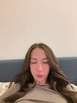 Nikol_535 live cam on StripChat