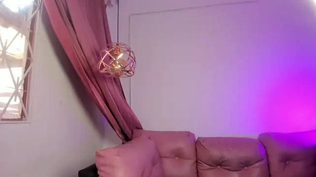 sweetbloomcs live cam preview