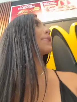 Valentina-gomezz 🦖 online sex webcam