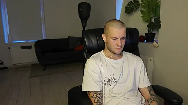 Igor_Wilde live sex cam