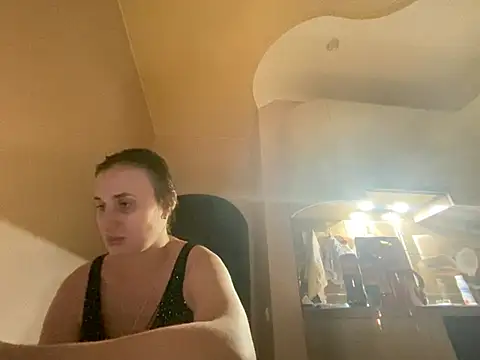 Flossy_Vettie 🦋 adult chat