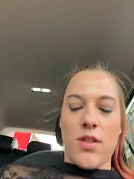 Luna_Lynn webcam