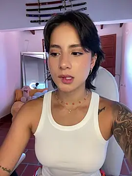 Ale_Lewis webcam