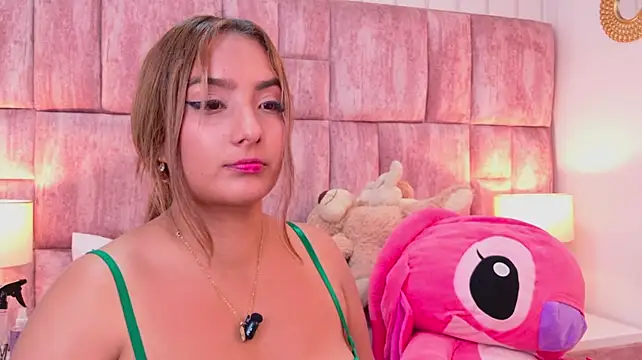KikiiLove webcam