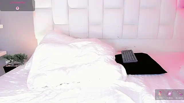 Kisses_Sophia webcam
