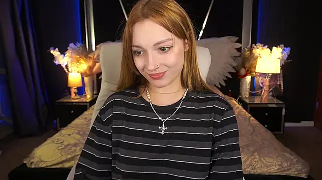 LizzaMoonn webcam