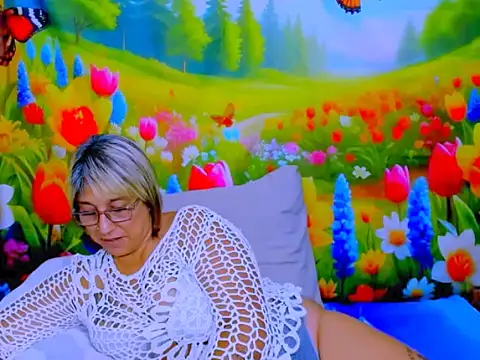 indianroxy webcam