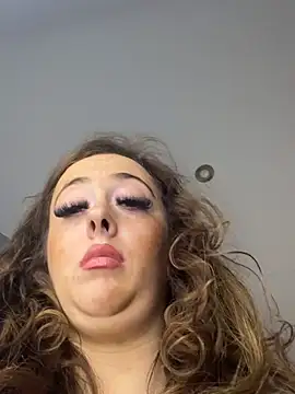 BrunetteBarbieXx_