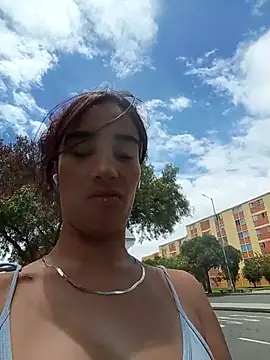 karolyne_babee webcam