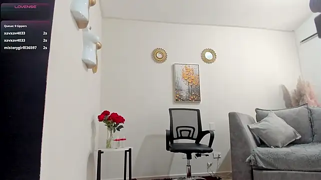 naiely_naides (F young) - Masturbating my pussy until Cumming