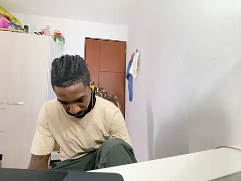 Malkon_Big live cam on StripChat