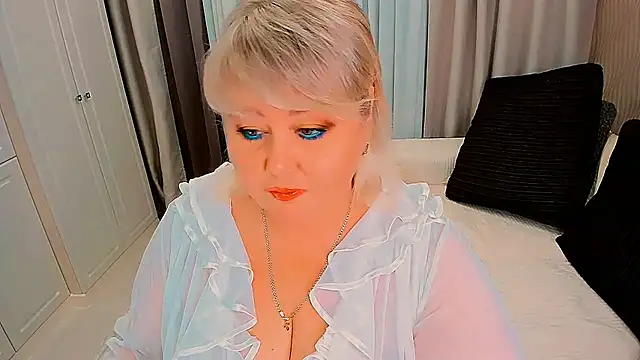 BIGTITSBBW live cam on StripChat