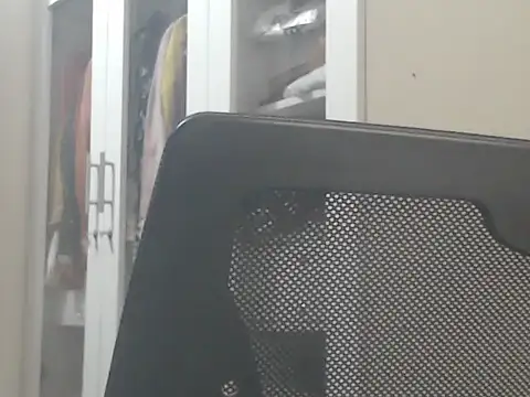 NancyRuvi webcam