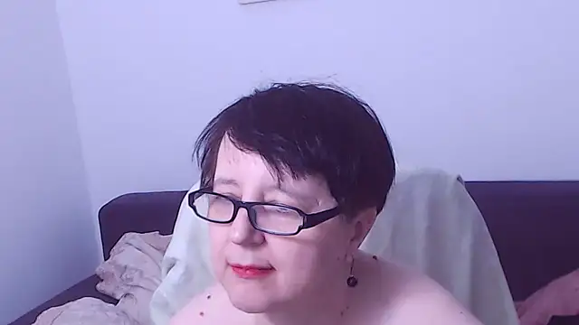 ChristaRose live cam on StripChat