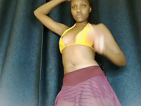 Zari_wet webcam