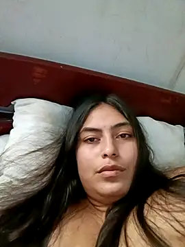 xandra252 live cam on StripChat