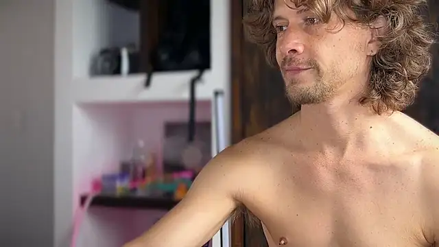 mcklister_kinky_feets