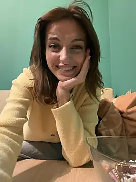 -AngelAri-