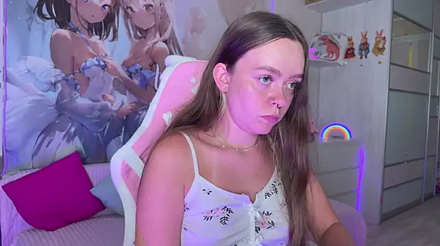 CheekySashaCharm 🦒 free sex cam