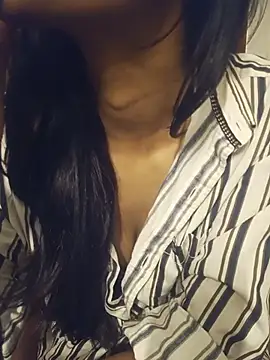 _Sexy_Lilly_ live cam on StripChat