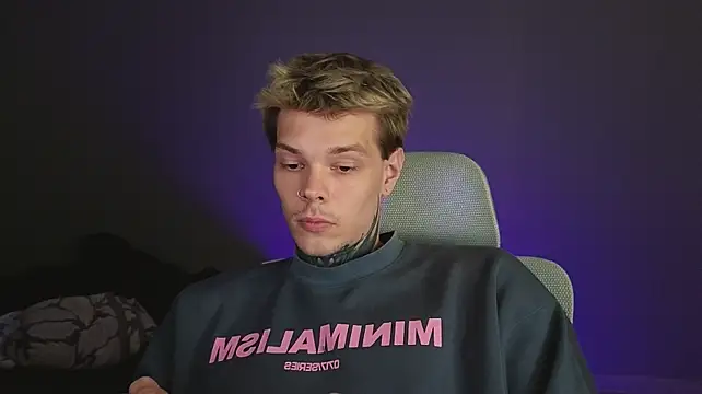 DENIS_HERE live cam preview