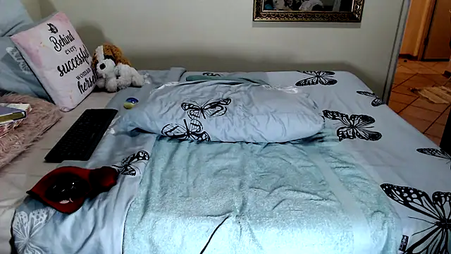 FitSelina66 webcam