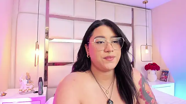 elizavenus live cam on StripChat