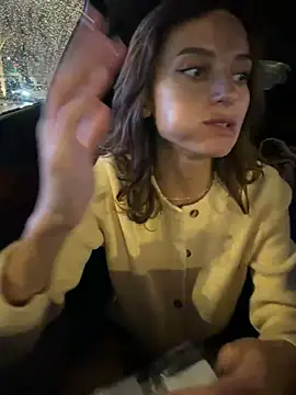 -AngelAri-