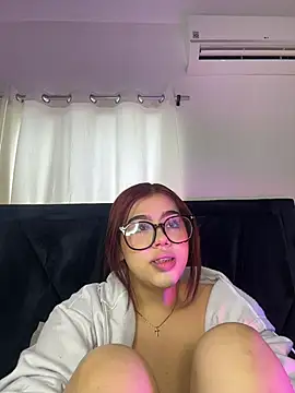 lily_woodz (F teen) - show de tits + oil+ zoom 🍒🍒
