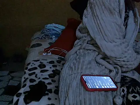 Pretty_miss_devilxxx35 webcam